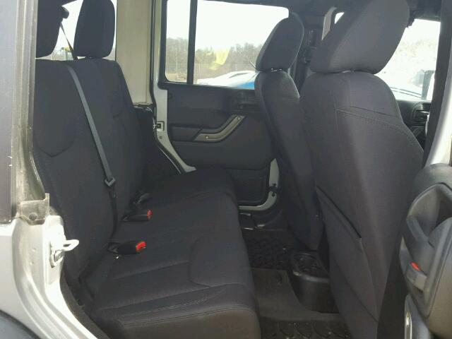 1C4BJWDG7DL698479 - 2013 JEEP WRANGLER U SILVER photo 6