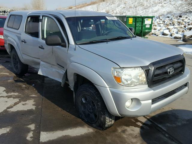 5TELU42N85Z060150 - 2005 TOYOTA TACOMA DOU SILVER photo 1