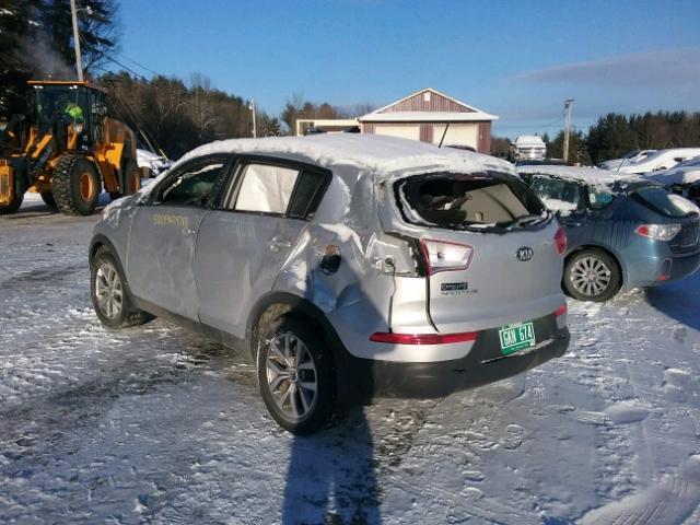 KNDPBCAC0G7857648 - 2016 KIA SPORTAGE L SILVER photo 3