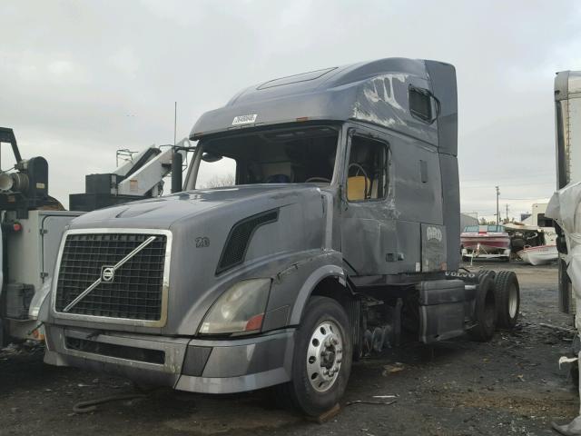 4V4NC9TG49N278950 - 2009 VOLVO VN VNL GRAY photo 2