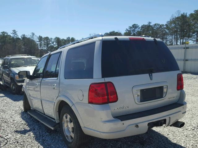 5LMFU27535LJ12091 - 2005 LINCOLN NAVIGATOR 灰色 照片 3