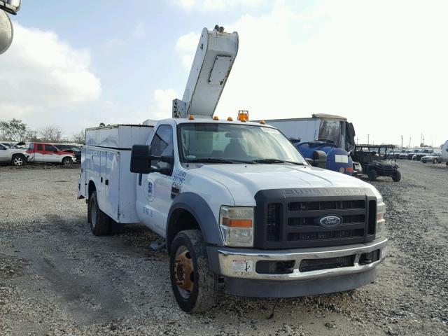 1FDAF56R68EE58156 - 2008 FORD F550 SUPER WHITE photo 1