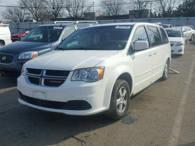 2C4RDGBGXCR258034 - 2012 DODGE GRAND CARA WHITE photo 2