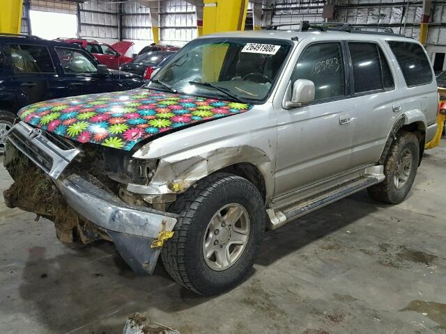 JT3HN86R810345369 - 2001 TOYOTA 4RUNNER SR SILVER photo 2