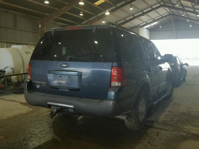 1FMPU15575LA82503 - 2005 FORD EXPEDITION BLUE photo 4