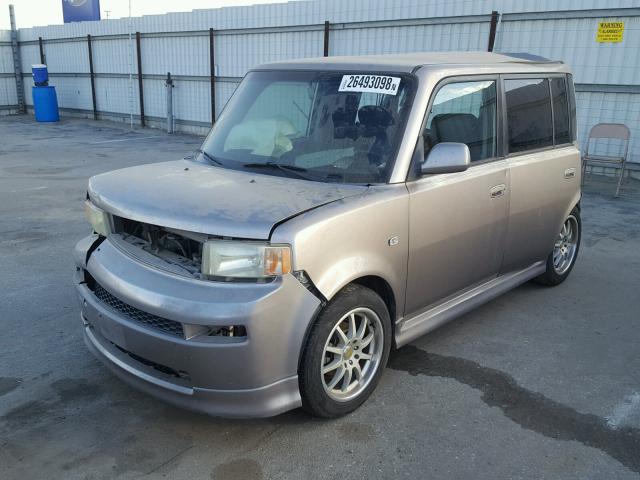 JTLKT324940155643 - 2004 TOYOTA SCION XB GOLD photo 2