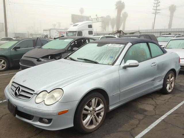 WDBTK56J56F169228 - 2006 MERCEDES-BENZ CLK 350 SILVER photo 2