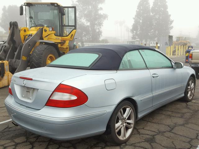 WDBTK56J56F169228 - 2006 MERCEDES-BENZ CLK 350 SILVER photo 4