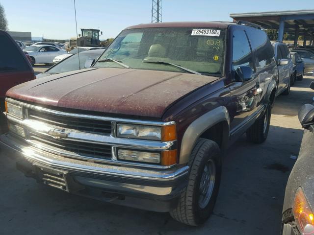 3GNEK18R4WG129430 - 1998 CHEVROLET TAHOE K150 BURGUNDY photo 2