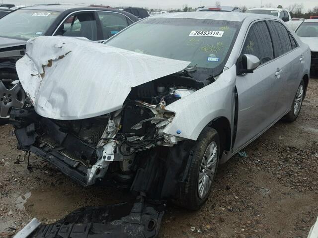 4T4BF1FK7CR170568 - 2012 TOYOTA CAMRY BASE SILVER photo 2
