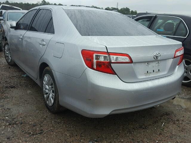 4T4BF1FK7CR170568 - 2012 TOYOTA CAMRY BASE SILVER photo 3