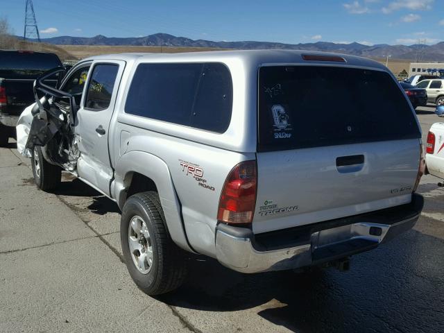 5TELU42N67Z394132 - 2007 TOYOTA TACOMA DOU SILVER photo 3