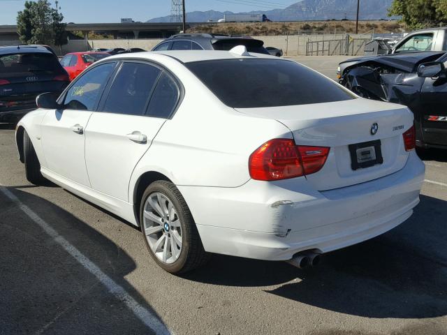 WBAPH5C5XBA442743 - 2011 BMW 328 I SULE WHITE photo 3