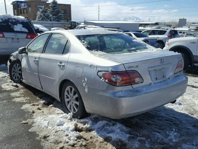 JTHBF30G030148819 - 2003 LEXUS ES 300 SILVER photo 3