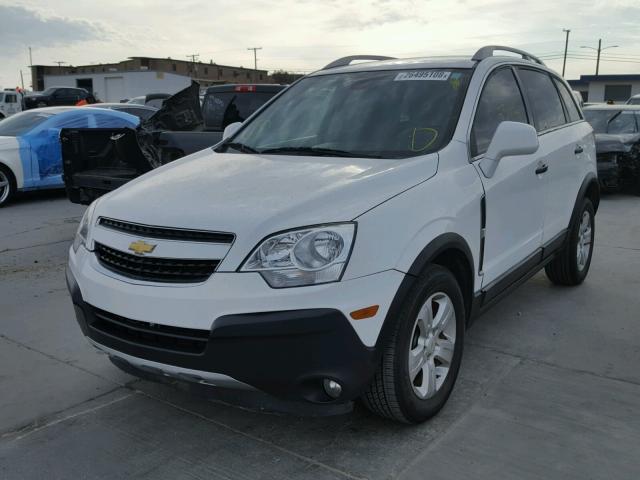 3GNAL2EK1ES619912 - 2014 CHEVROLET CAPTIVA LS WHITE photo 2