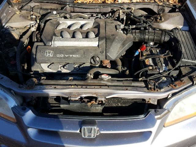 1HGCG1645YA062638 - 2000 HONDA ACCORD LX SILVER photo 7