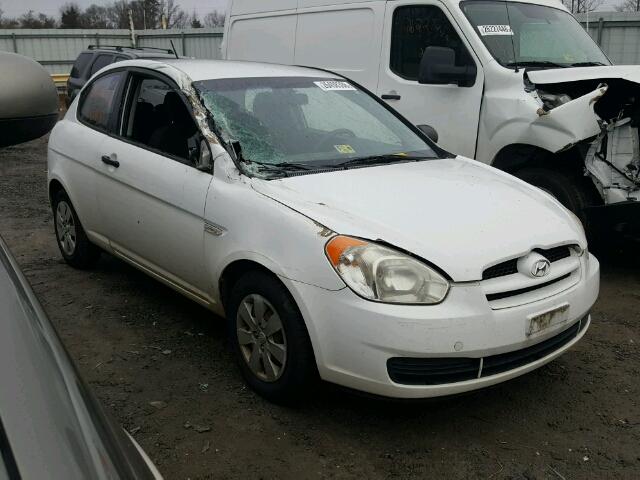 KMHCM36C88U056773 - 2008 HYUNDAI ACCENT GS WHITE photo 1