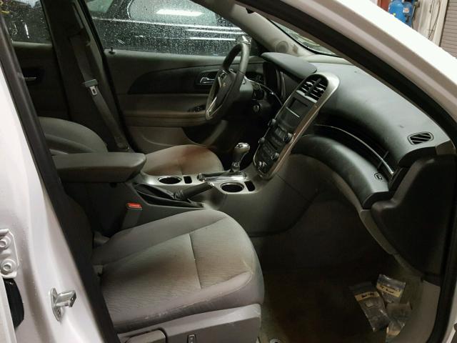 1G11B5SL2EF108815 - 2014 CHEVROLET MALIBU LS თეთრი ფოტო 5
