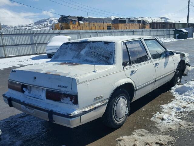 1G4HP54C1KH457206 - 1989 BUICK LESABRE CU WHITE photo 4