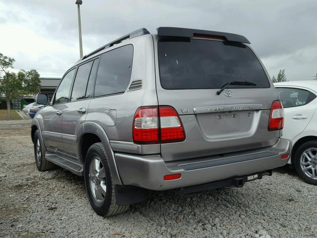 JTEHT05J572115392 - 2007 TOYOTA LAND CRUIS GRAY photo 3