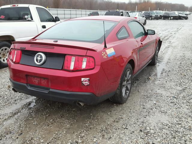 1ZVBP8AM0B5141092 - 2011 FORD MUSTANG RED photo 4