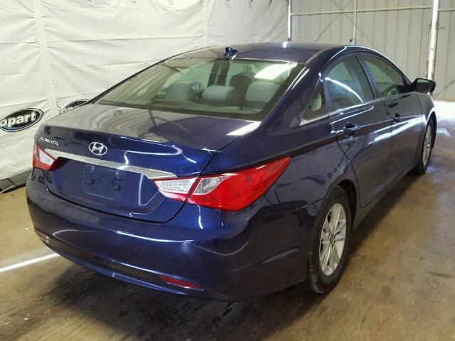 5NPEB4AC5DH650628 - 2013 HYUNDAI SONATA GLS BLUE photo 4