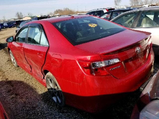 4T1BK1FK7EU540510 - 2014 TOYOTA CAMRY SE RED photo 3