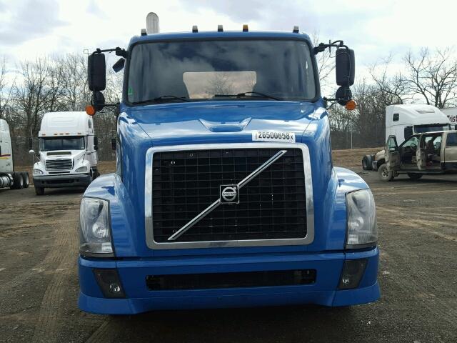 4V4NC9TG87N452404 - 2007 VOLVO VN VNL BLUE photo 9