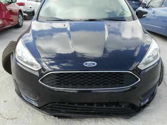 1FADP3F2XGL313806 - 2016 FORD FOCUS SE BLACK photo 9