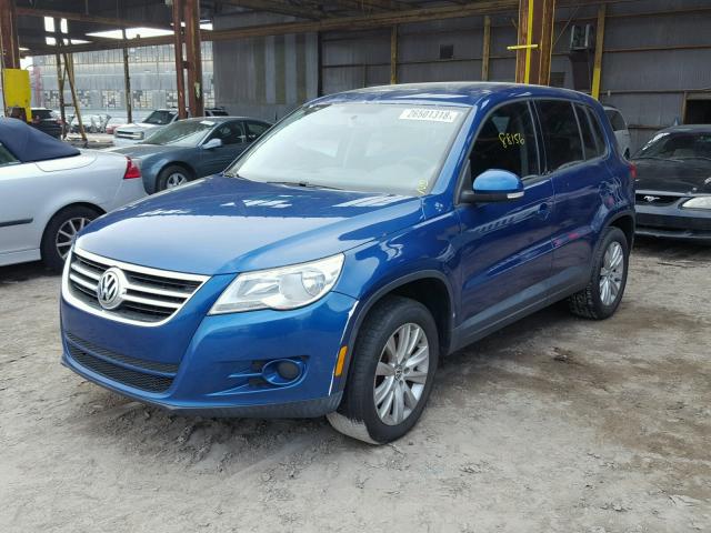 WVGAV75N19W541079 - 2009 VOLKSWAGEN TIGUAN S BLUE photo 2