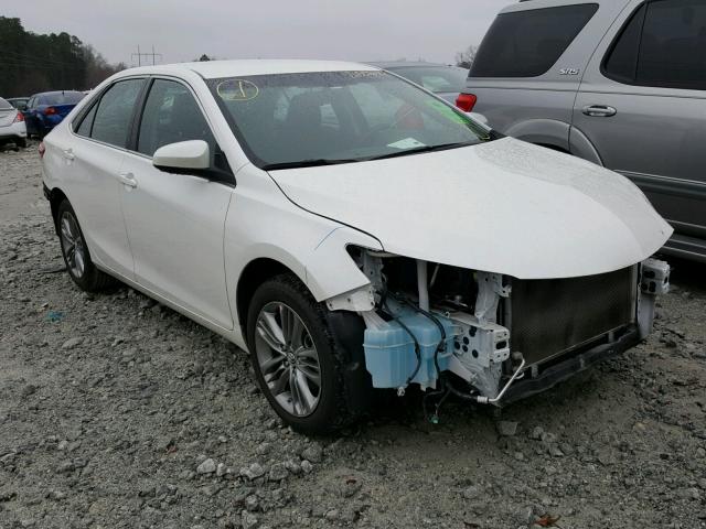 4T1BF1FK9FU476380 - 2015 TOYOTA CAMRY LE WHITE photo 1