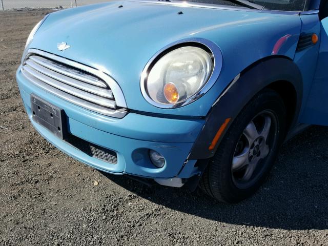 WMWMF33558TT59702 - 2008 MINI COOPER BLUE photo 9