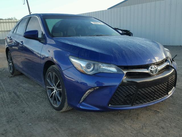 4T1BF1FK8GU551720 - 2016 TOYOTA CAMRY LE BLUE photo 1