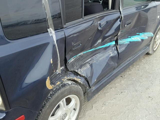 JTLKT324054022358 - 2005 TOYOTA SCION XB BLUE photo 9