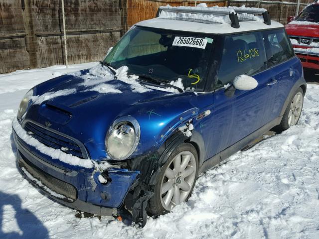 WMWRE33536TL20256 - 2006 MINI COOPER S BLUE photo 2