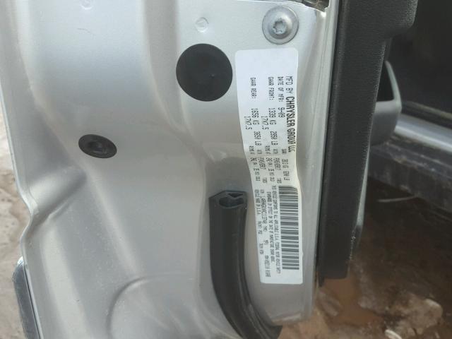 1J4RH4GKXAC113740 - 2010 JEEP COMMANDER SILVER photo 10