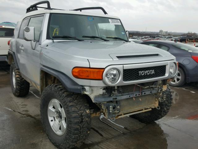 JTEBU11F670099984 - 2007 TOYOTA FJ CRUISER SILVER photo 1