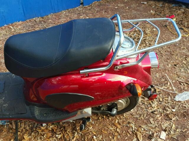 1Z9ZAP05783000253 - 2008 ZAP SCOOTER RED photo 6