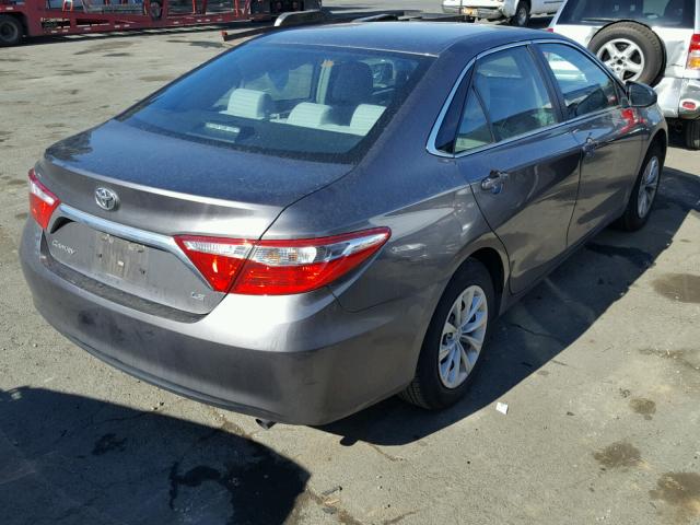 4T4BF1FK6GR571437 - 2016 TOYOTA CAMRY LE Graphit Foto 4