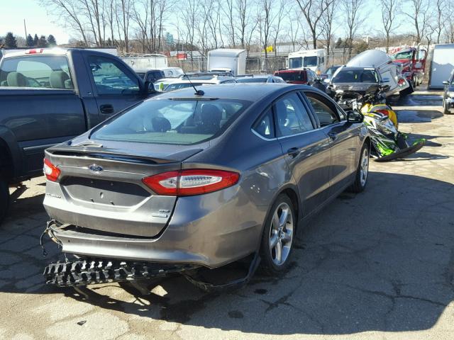 3FA6P0HR4DR233562 - 2013 FORD FUSION SE GREEN photo 4