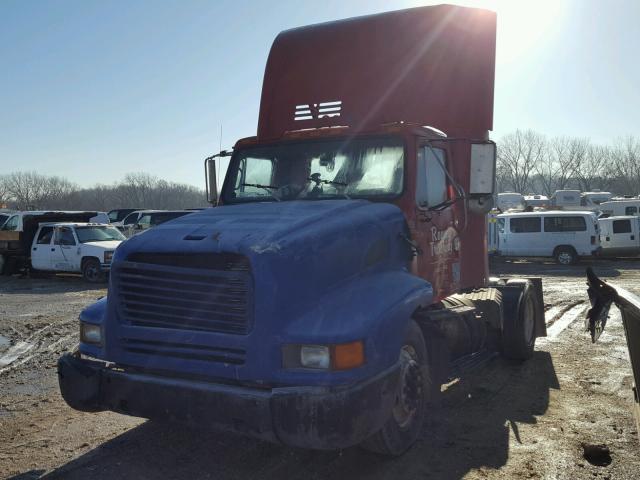 1HSHEAHNXSH686151 - 1995 INTERNATIONAL 8000 8200 RED photo 2