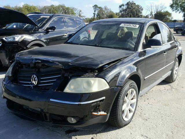 WVWPD63BX4E176517 - 2004 VOLKSWAGEN PASSAT GLS BLACK photo 2