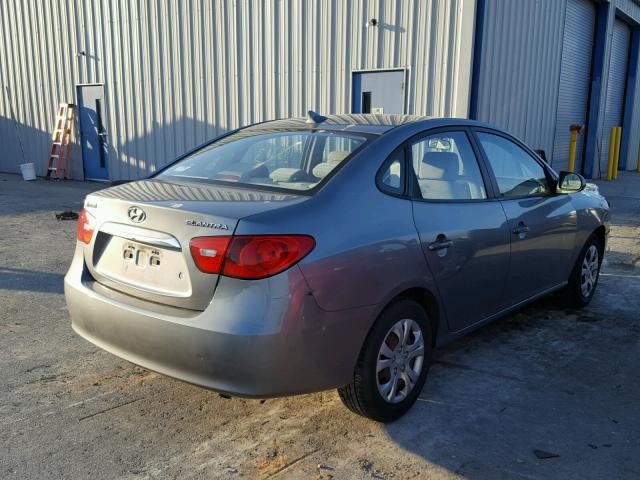 KMHDU4AD1AU144273 - 2010 HYUNDAI ELANTRA BL SILVER photo 4