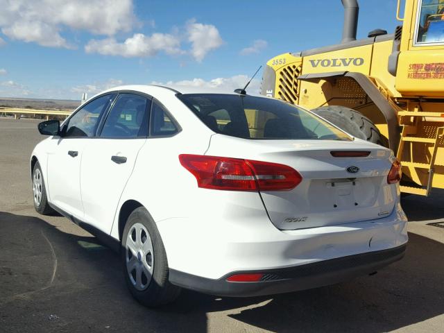 1FADP3E22FL376074 - 2015 FORD FOCUS S WHITE photo 3