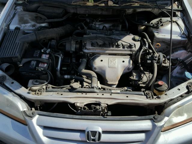 1HGCF86631A057277 - 2001 HONDA ACCORD SILVER photo 7