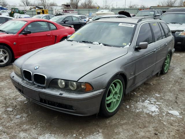 WBADS43412GE10530 - 2002 BMW 525 IT AUT GRAY photo 2