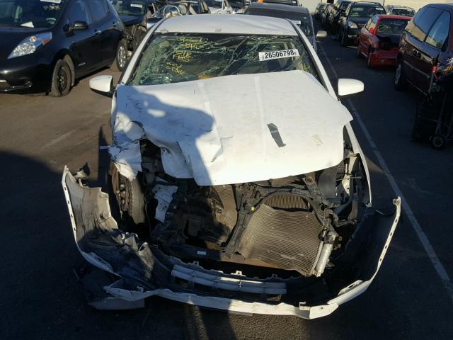 3N1AB61E38L760484 - 2008 NISSAN SENTRA 2.0 WHITE photo 9