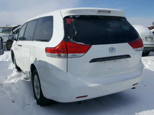 5TDZK3DC7DS338165 - 2013 TOYOTA SIENNA BAS WHITE photo 3