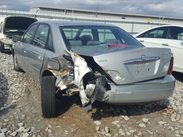 4T1BF28B2YU067188 - 2000 TOYOTA AVALON XL SILVER photo 3