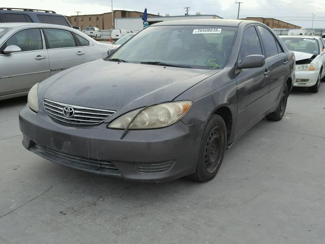 4T1BE32K06U650938 - 2006 TOYOTA CAMRY LE ნაცრისფერი ფოტო 2